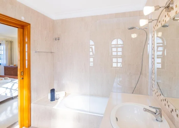 Molucas By Algarve Vacation アルブフェイラ